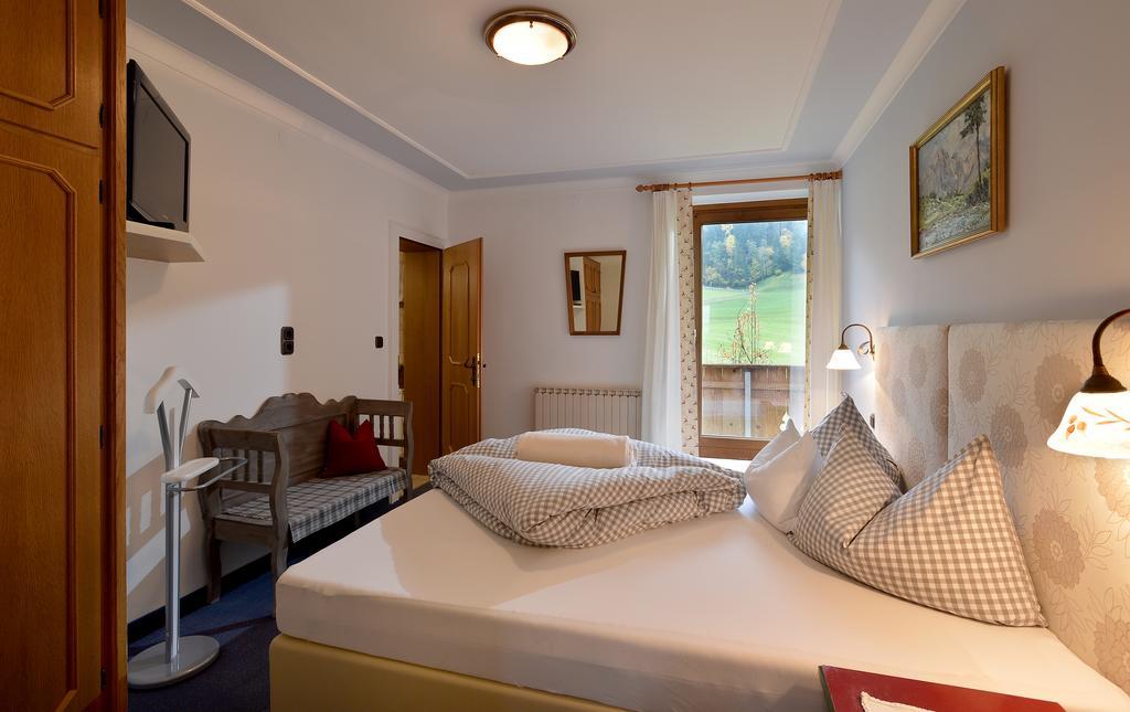 Landhaus Kumbichl Mayrhofen Room photo