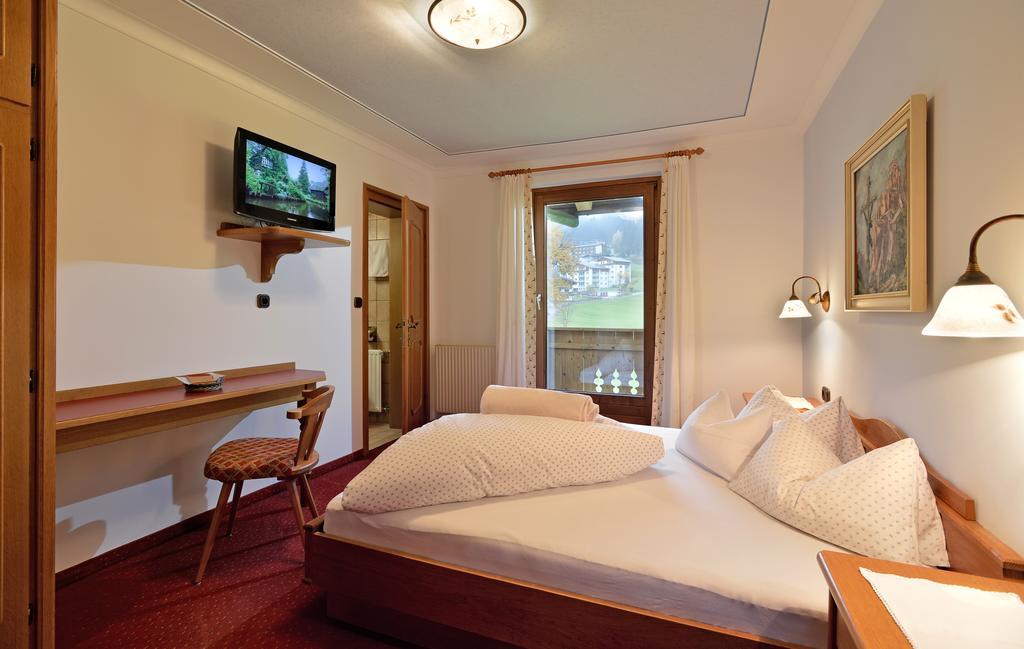 Landhaus Kumbichl Mayrhofen Room photo
